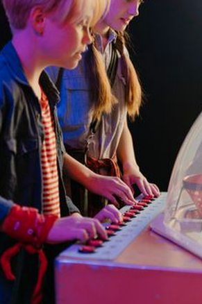 tứ sắc MB66